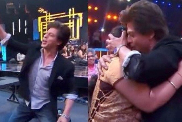 شاہ رخ خان کا معذور مداح کے ساتھ گھٹنوں پر بیٹھ کر’چھیا چھیا‘ پر ڈانس