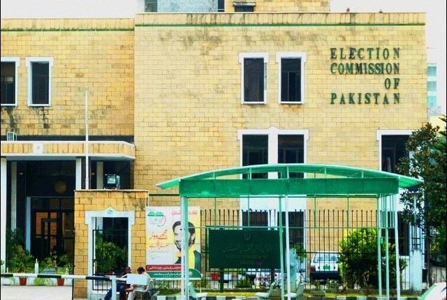 الیکشن سے پہلے امن و امان کو دیکھا جائے، گورنر کے پی کا الیکشن کمیشن کو خط